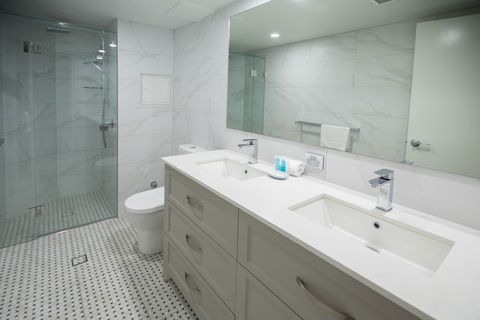 Miami Beachside Holiday Apartments - Accommodation BNB 6