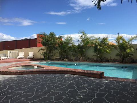 Burleigh Point Holiday Apartments - Accommodation BNB 2