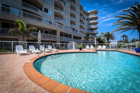 Kirra Beach Apartments - Accommodation BNB 1