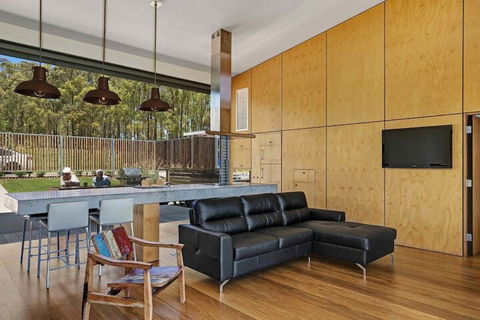 The Longhouse Suite 2 - Accommodation BNB 7