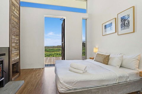 The Longhouse Suite 2 - Accommodation BNB 4