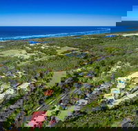 Byron Lakeside Holiday Apartments - Accommodation BNB