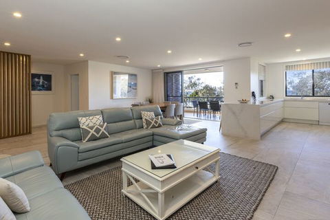 Bay Royal Apartments - Accommodation BNB 6