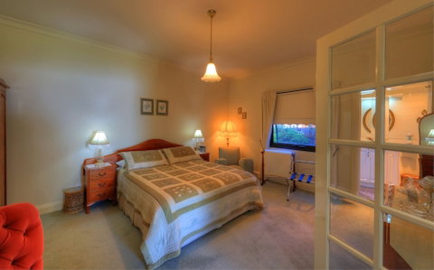Birchwood On The River - Accommodation BNB 6