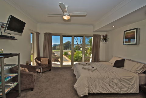 Searenity Holiday Accommodation - Accommodation BNB 1