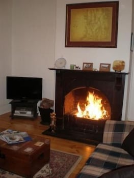 Brown's House Bed And Breakfast - Accommodation BNB 2