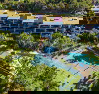 The Oasis Apartments and Treetop Houses - Accommodation BNB