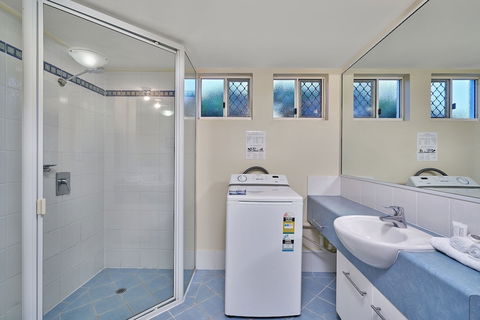 North Cove Waterfront Suites - Accommodation BNB 4