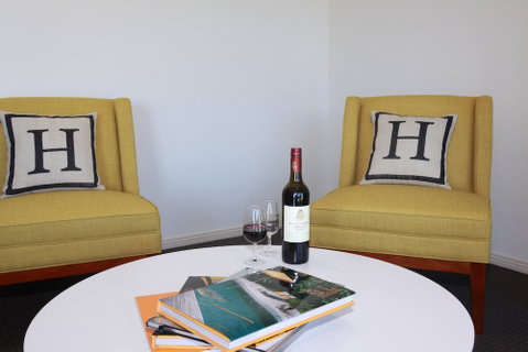 H Boutique Hotel - Accommodation BNB 2