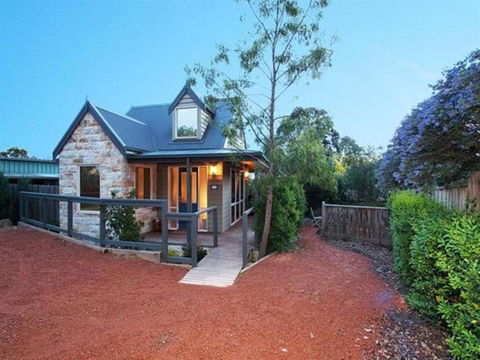 Two Truffles Cottages - Accommodation BNB 6
