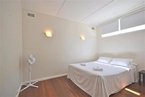 Breakers 5 2 Hill Street - Accommodation BNB 4