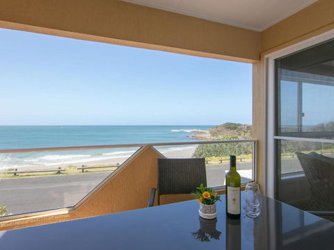 Avalon 2 Uninterrupted Views Almost On The Beach! - Accommodation BNB 3