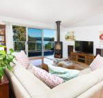 Booti Booti Lakehouse - Accommodation BNB