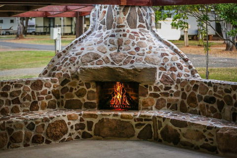 Esk Caravan Park & Motel - Accommodation BNB 2