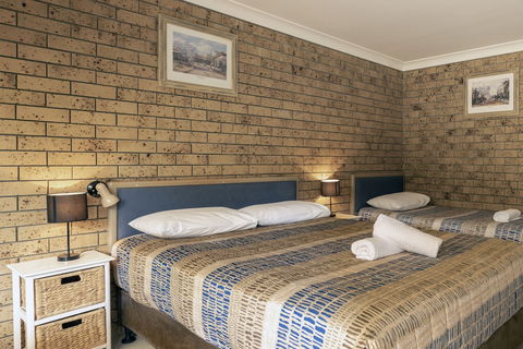 Esk Caravan Park & Motel - Accommodation BNB 4