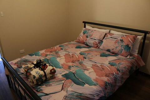 Cozy Stay At Kearsley - Accommodation BNB 6