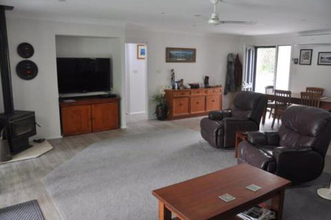 9 Hayward St. Stay Lakeside - Accommodation BNB 7