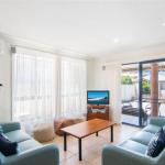 1 / 54 Parkes Airconditioned - Accommodation BNB 0
