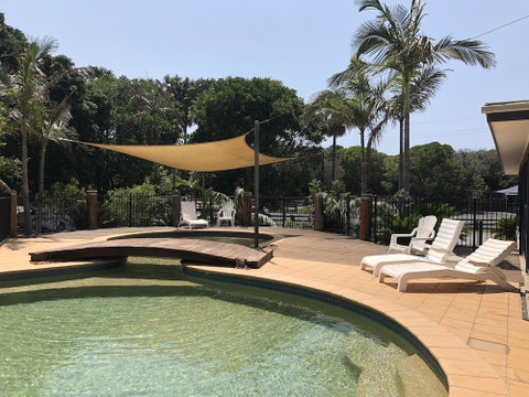 Tiona Palms Holiday Park - Accommodation BNB 0