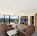 Seascape Apartments Unit 1201A Luxury apartment with views of the Gold Coast  Hinterland - Accommodation BNB