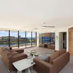 Seascape Apartments Unit 1201A Luxury Apartment With Views Of The Gold Coast & Hinterland - Accommodation BNB 0
