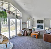 Mortimers Wines The Canopy Loft - Accommodation BNB