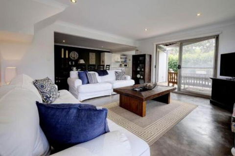 AtTHE COVE - Accommodation BNB 0
