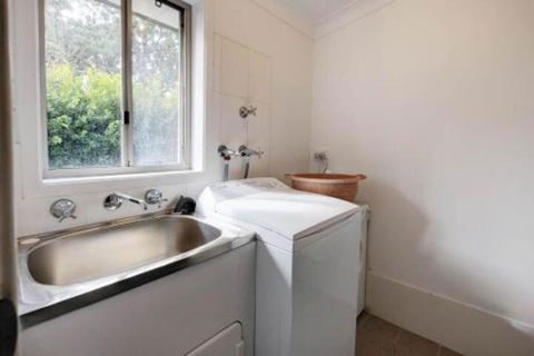 AtTHE COVE - Accommodation BNB 6