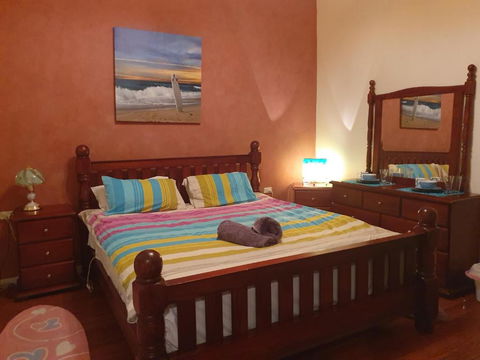 JUST 4 YOU! Amazing Sea Views WIFI Fullly Air Conditioned King Bed - Accommodation BNB 5