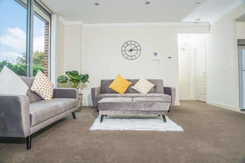 Designed Home Of Ultimate Convenience In Gordon - Accommodation BNB 2