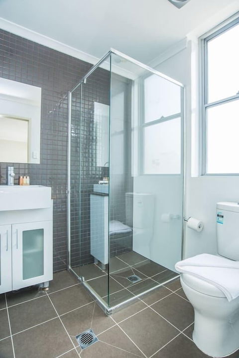 Designed Home Of Ultimate Convenience In Gordon - Accommodation BNB 4