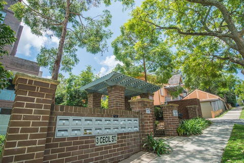 Designed Home Of Ultimate Convenience In Gordon - Accommodation BNB 1