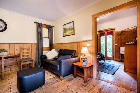 Avalon House - Accommodation BNB 0