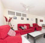 Carinya Gardens 15 - Accommodation BNB