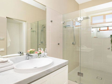 Advilla Stylish Charming & Central Location - Accommodation BNB 6