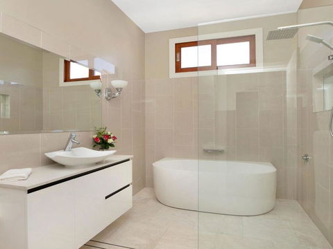 Advilla Stylish Charming & Central Location - Accommodation BNB 2