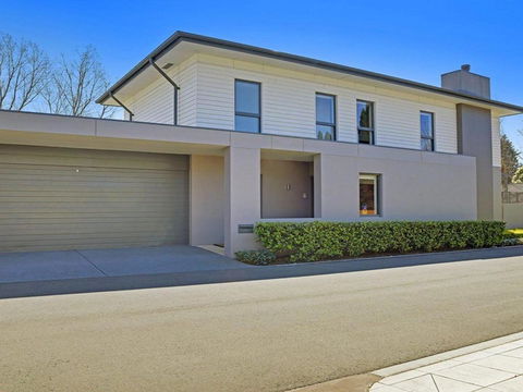 Arum 4 Heritage Park Contemporary & Timeless - Accommodation BNB 7