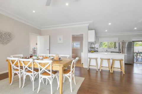 Casa Sorella Beachfront Family Home With Pool - Accommodation BNB 7