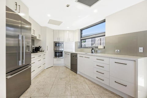 Beachfront Cabarita Apartment - Accommodation BNB 3