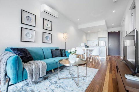 Elegant 2br@footscray Station - Accommodation BNB 3