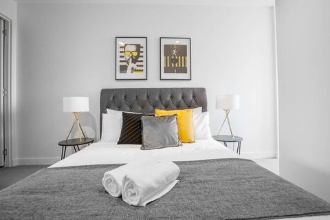 Elegant 2br@footscray Station - Accommodation BNB 5