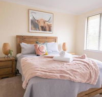 42 Rosemary Lane  Central Orange Spacious Family Home Quiet Lane - Accommodation BNB