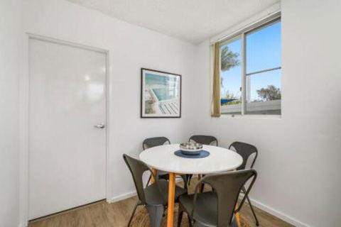 WAVES On MAIN 4 / 1 MAIN STREET - Accommodation BNB 7