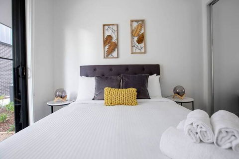 Elegant Stylish Living@mooneeponds Wifi/parking - Accommodation BNB 4