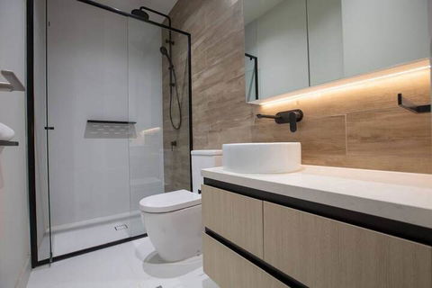 Designer Warm Homeatmooneeponds+parking / Wifi - Accommodation BNB 3
