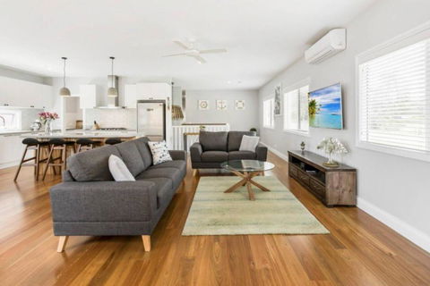 HALE KUPA Rye Beach House Spa Table Tennis - Accommodation BNB 5