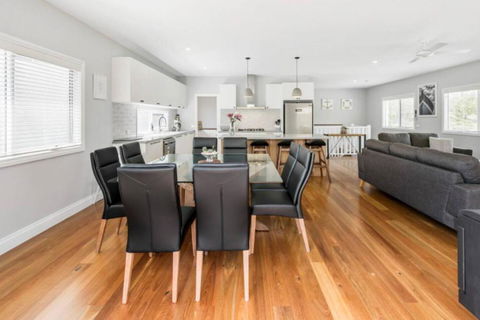 HALE KUPA Rye Beach House Spa Table Tennis - Accommodation BNB 4