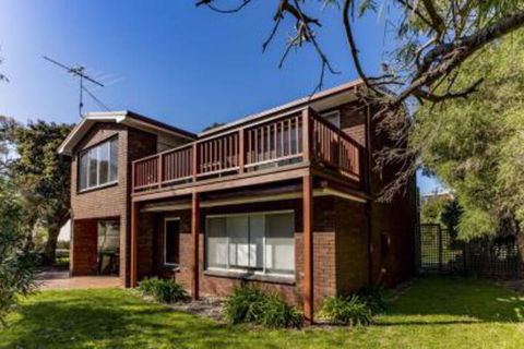 HIP NAUTIC 100 Metres To Beach - Accommodation BNB 4