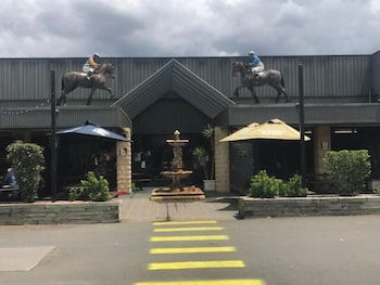 Blacktown Tavern - Accommodation BNB 1