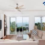 Embracing DutchiesatNelsons Bay - Accommodation BNB 0